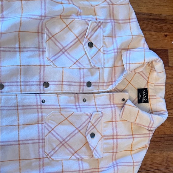 Women's Pink Plaid Button-Down Shirt Jacket - Picture 4 of 5